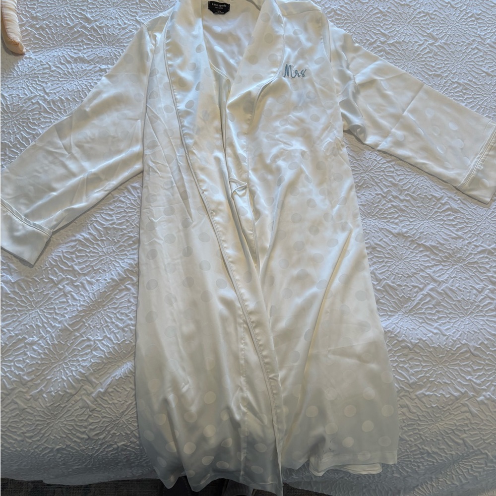 Kate Spade Ivory Polka Dot Bridal Robe - Picture 2 of 5